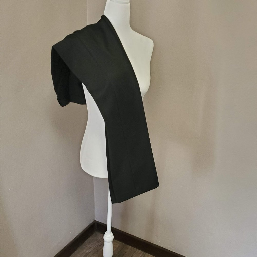 Express Columnist Barely Boot